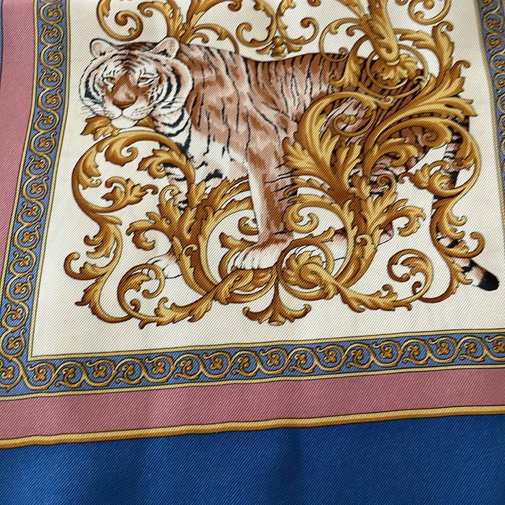 ✨✨ Salvatore Ferragamo Silk Scarf Pink Grey Gold Blue Multicolor Wrap Scarf✨✨ - Picture 5 of 17